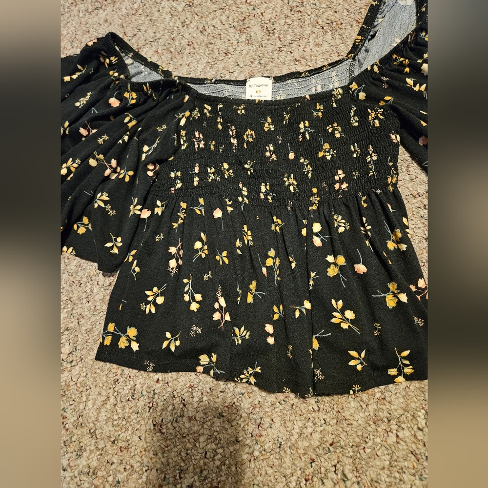 Off the shoulder floral boutique top